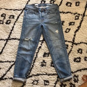 GAP 1969 boyfriend jean size 26/27 in light wash